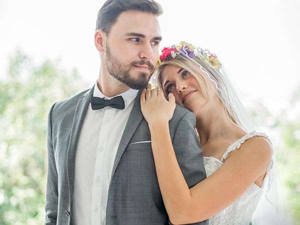 Gut angezogen mit den Bräutigam-Modetrends auf Hochzeitsmesse.de - Der Berater für Trauringe, Hochzeitsschmuck und Accessoires für Braut und Bräutigam! Mode für den Bräutigam - Tracht und Anzug-Trends für Ihre Hochzeit in Ingolstadt!