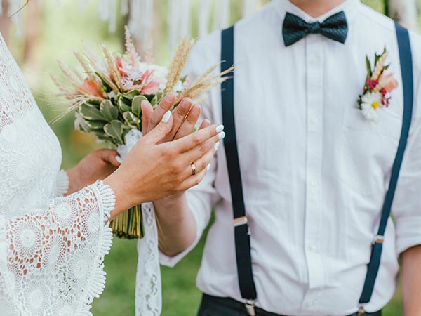 Die aktuellen Mode-Trends für das Hochzeitspaar - Anzüge für den Bräutigam in Ingolstadt!